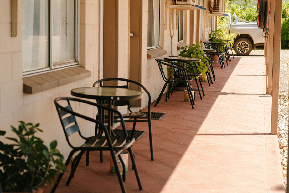 Standard Queen + Single Room Standard Queen + Single Room